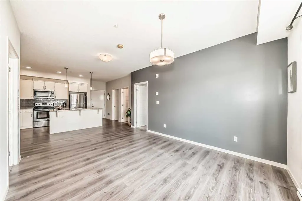 20 Seton Park SE #215
