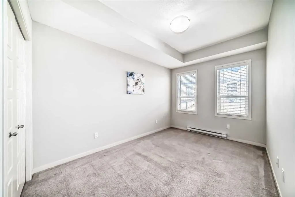 20 Seton Park SE #215