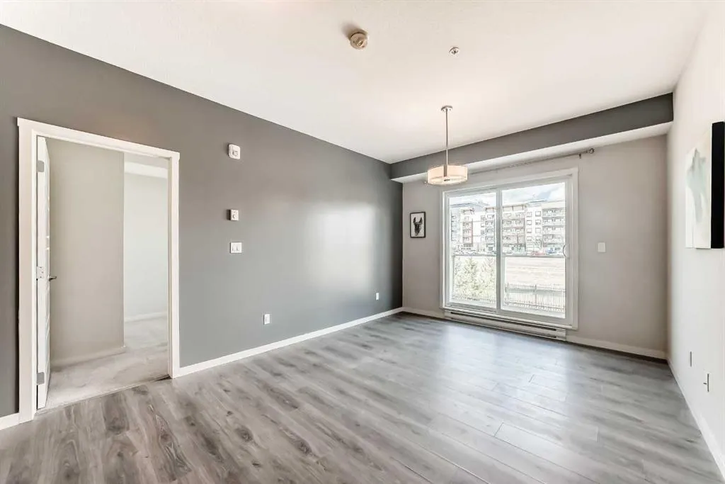 20 Seton Park SE #215