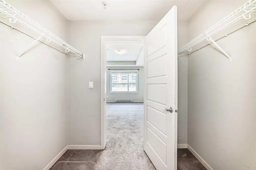 20 Seton Park SE #215