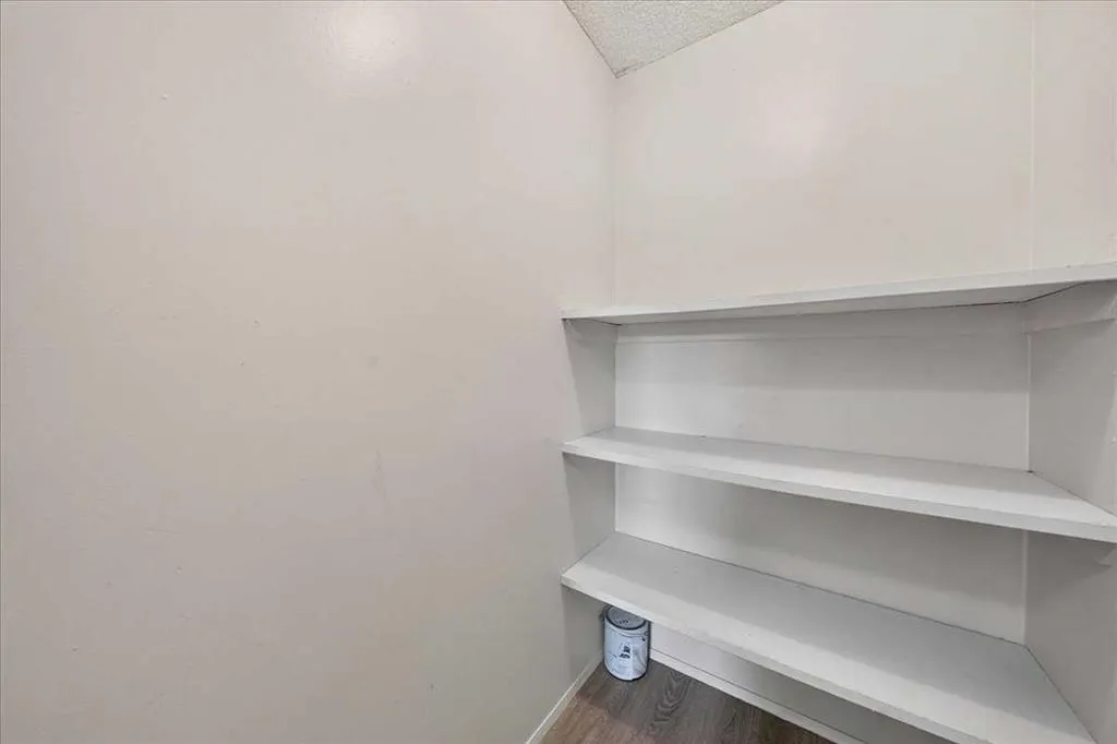 1712 38 Street SE #203