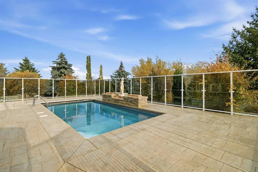 28 Bearspaw Acres