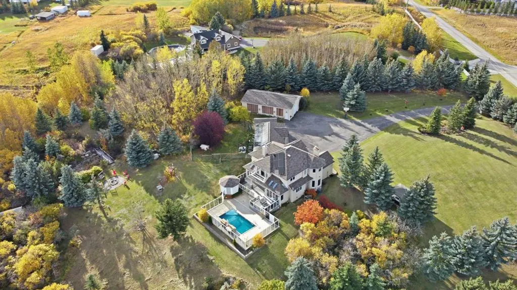 28 Bearspaw Acres