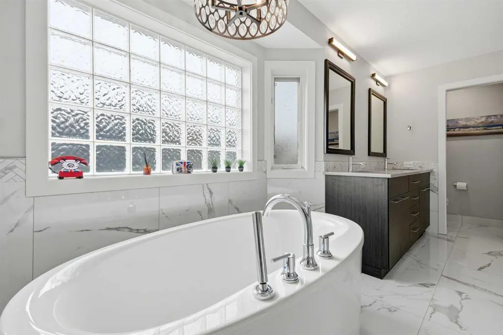 28 Bearspaw Acres