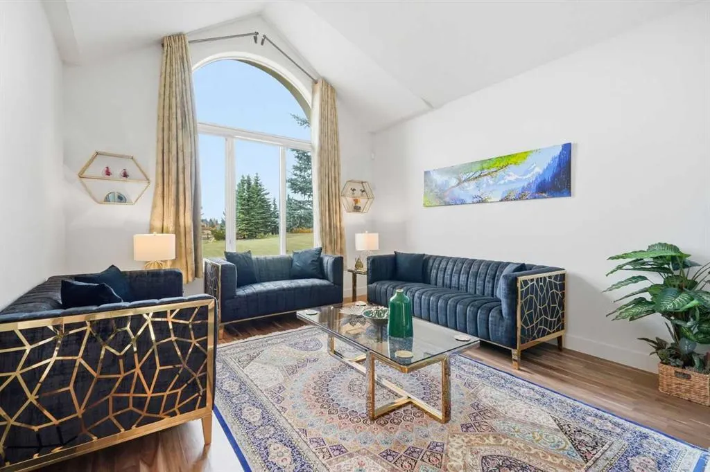 28 Bearspaw Acres