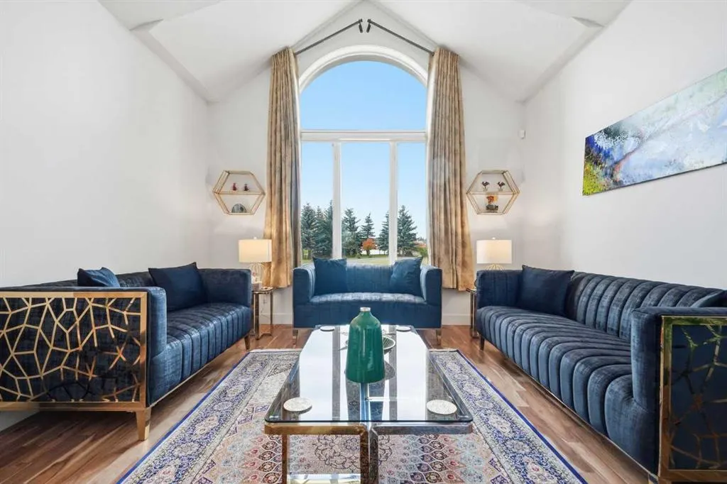 28 Bearspaw Acres