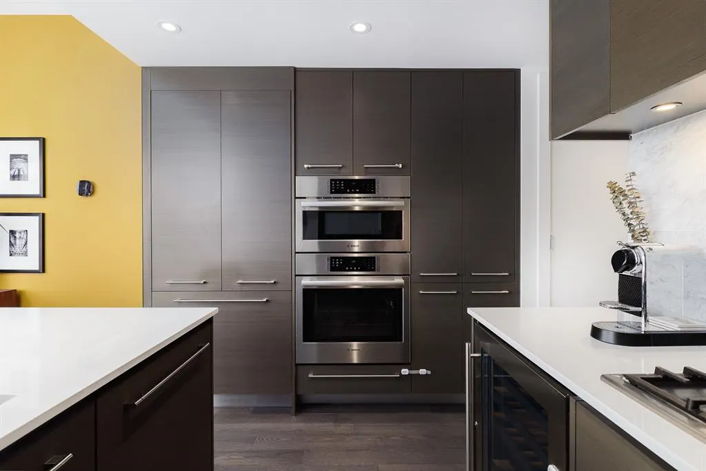 1025 5 Avenue SW #2201