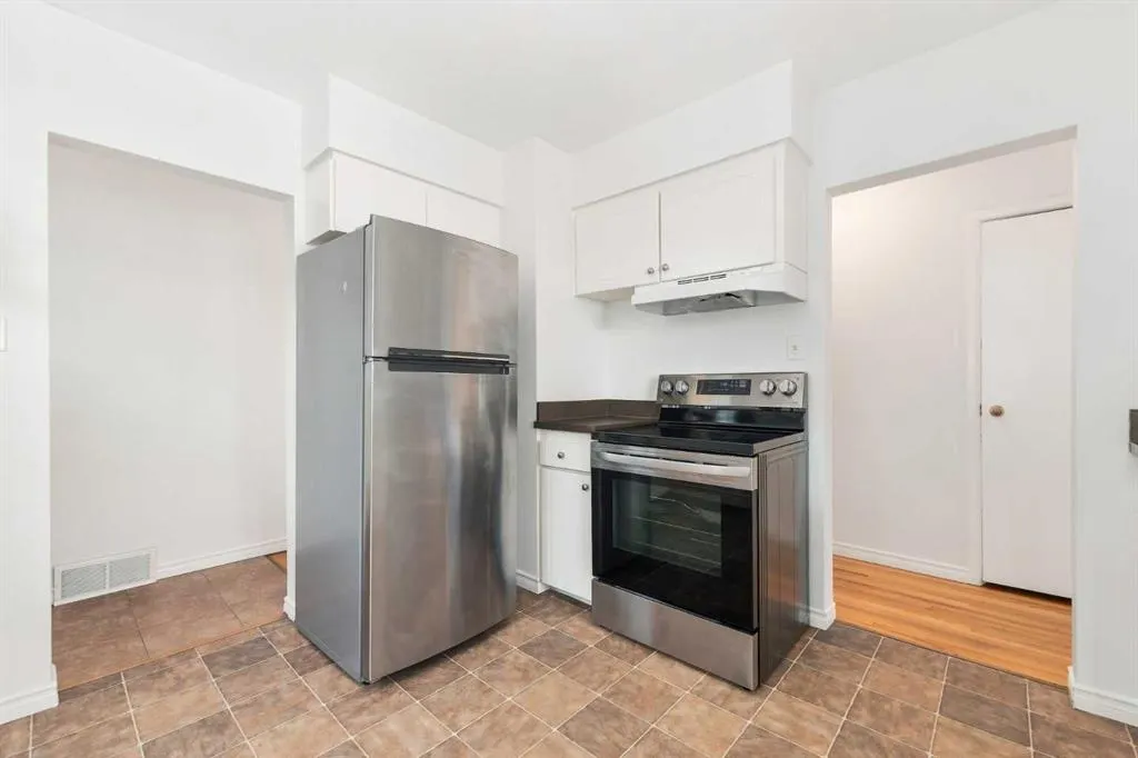 2404 & 2406 Richmond Road SW