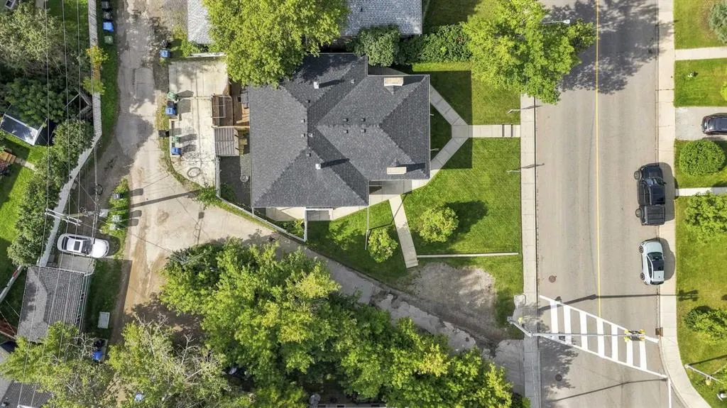 2404 & 2406 Richmond Road SW