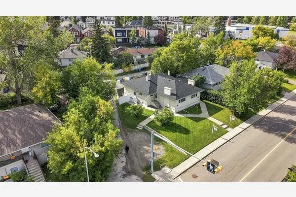 2404 & 2406 Richmond Road SW
