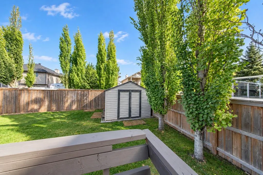 80 Irving Crescent