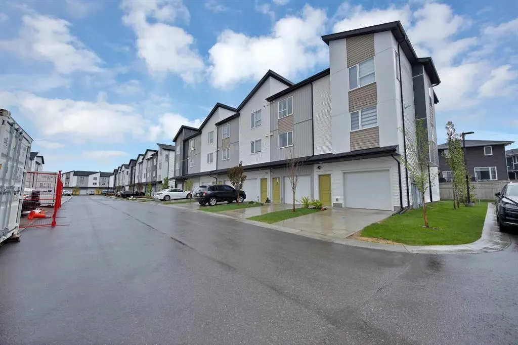 301 Redstone Boulevard NE #411