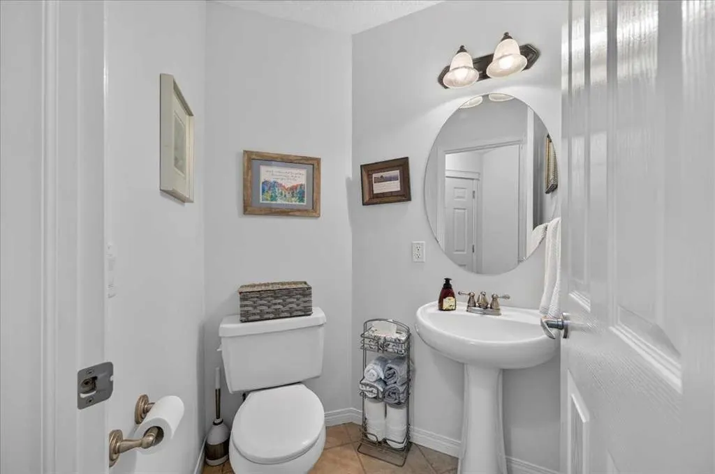 248 Springbank Villas SW
