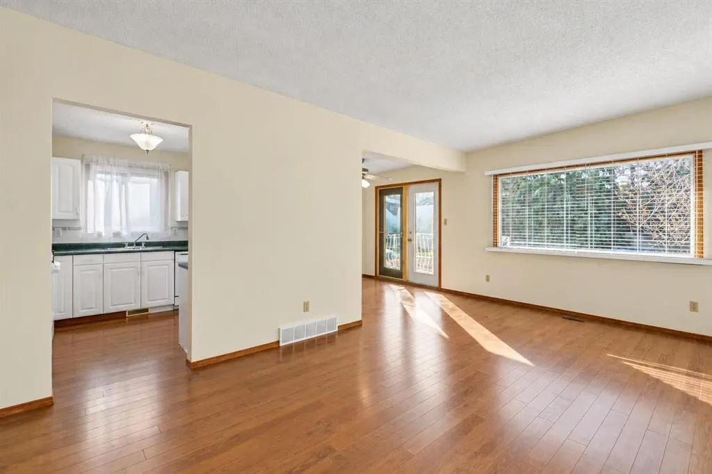 20 Silver Springs Drive NW