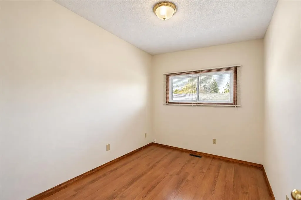 20 Silver Springs Drive NW