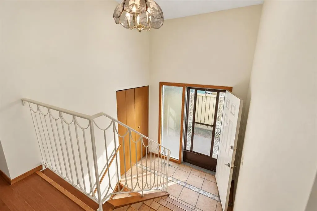 20 Silver Springs Drive NW