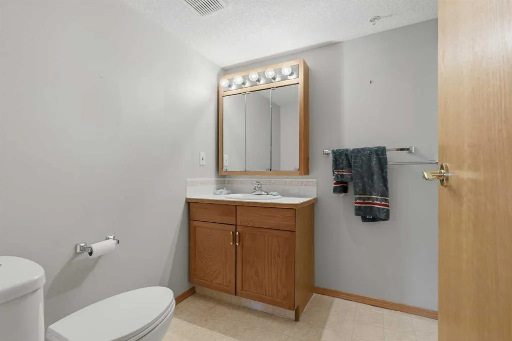 100 2 Avenue S #332