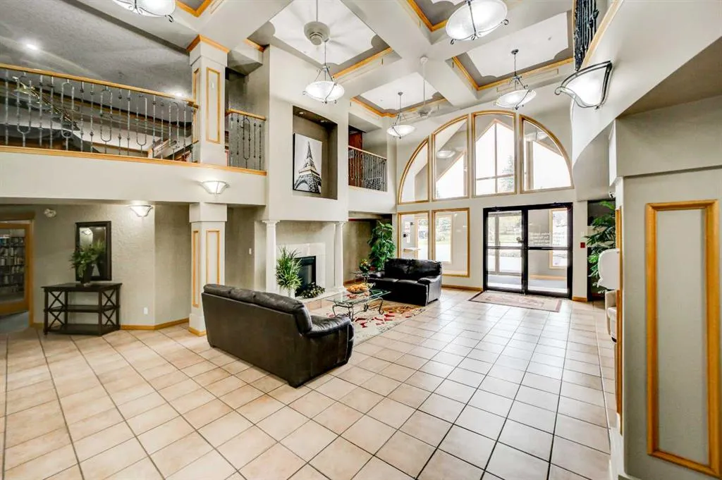 100 2 Avenue S #332
