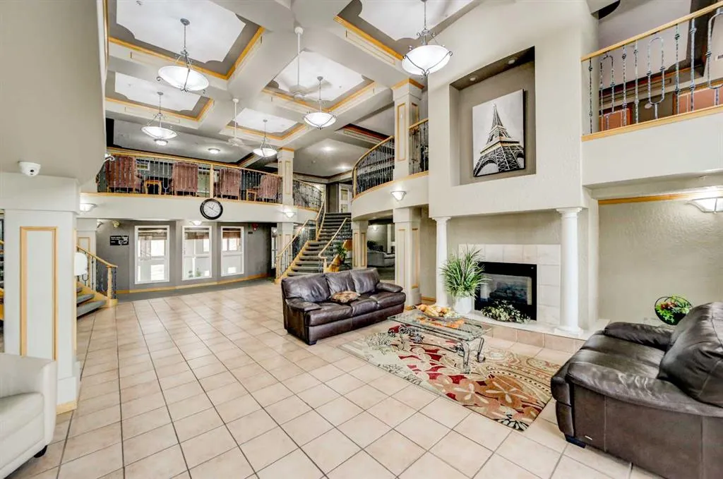 100 2 Avenue S #332