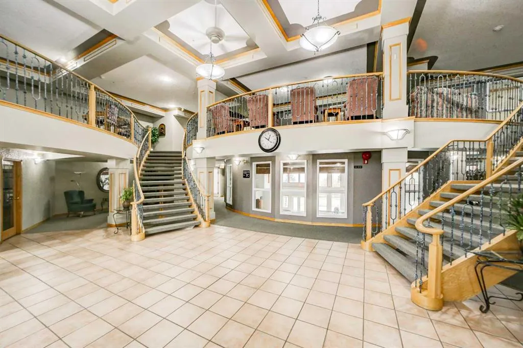 100 2 Avenue S #332