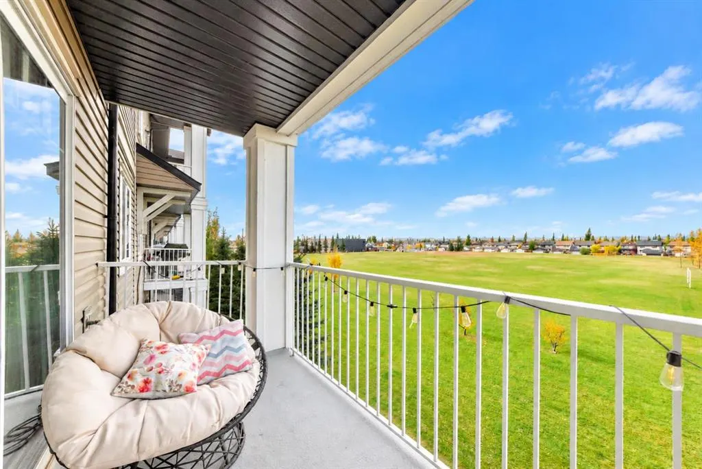 115 Prestwick Villas SE #3312
