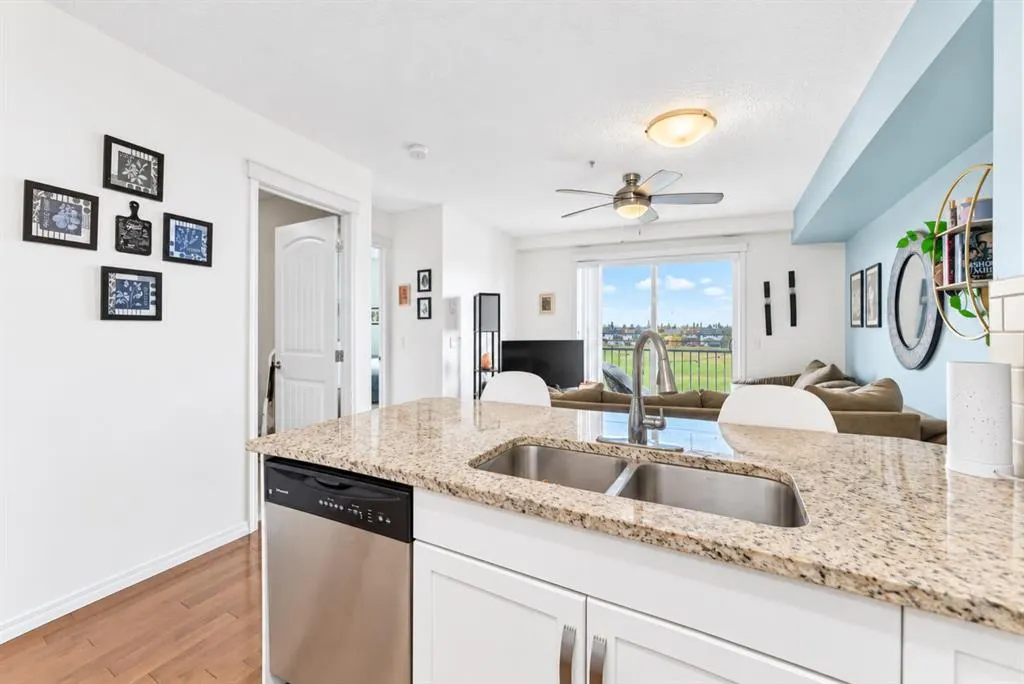 115 Prestwick Villas SE #3312