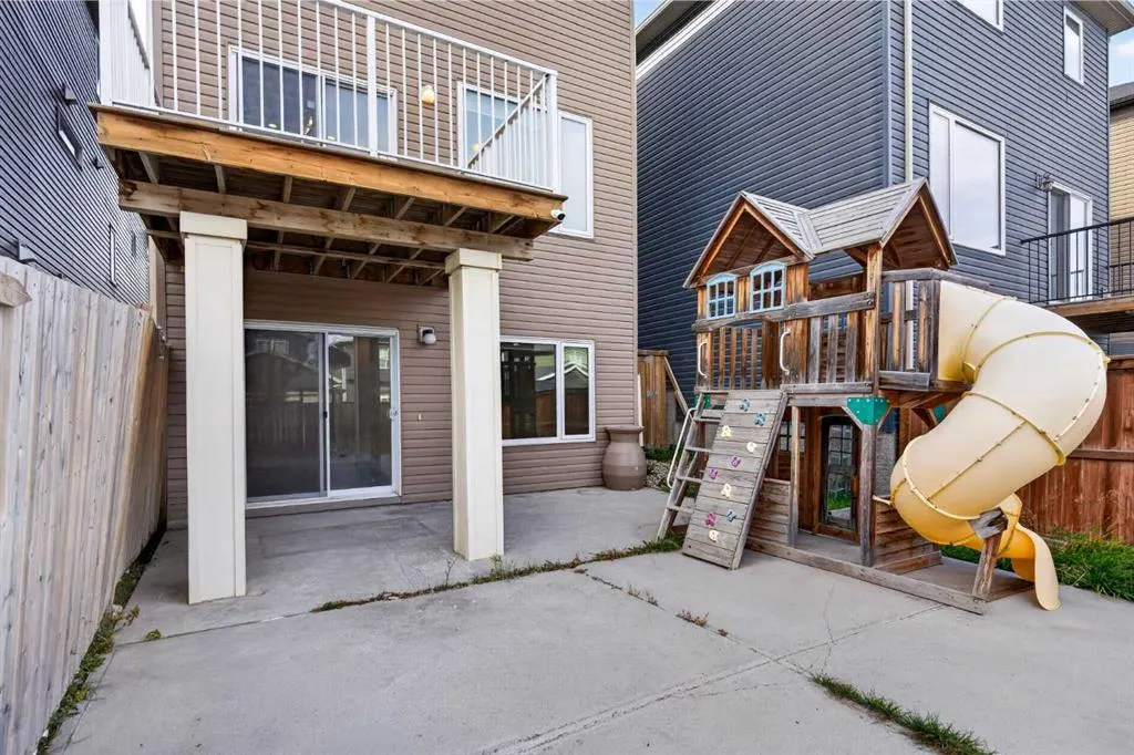 39 Evanscrest Way NW