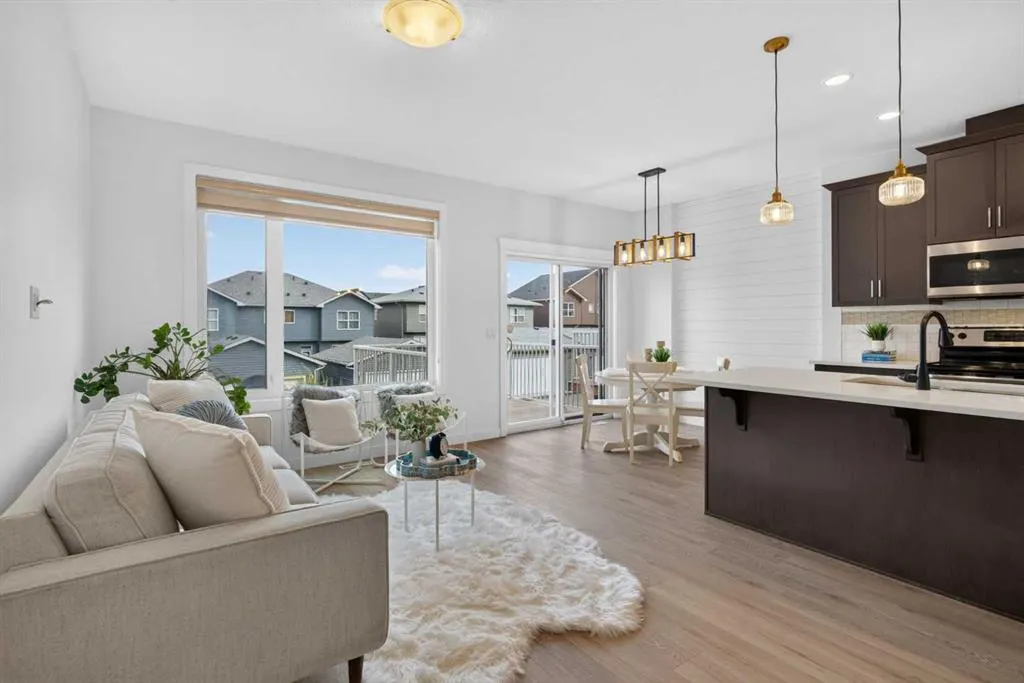 39 Evanscrest Way NW