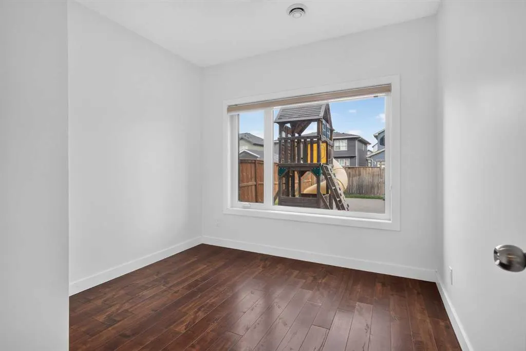 39 Evanscrest Way NW