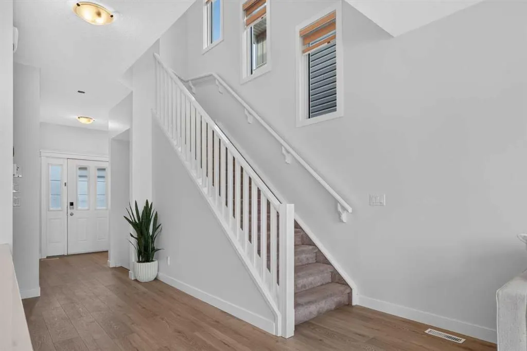 39 Evanscrest Way NW
