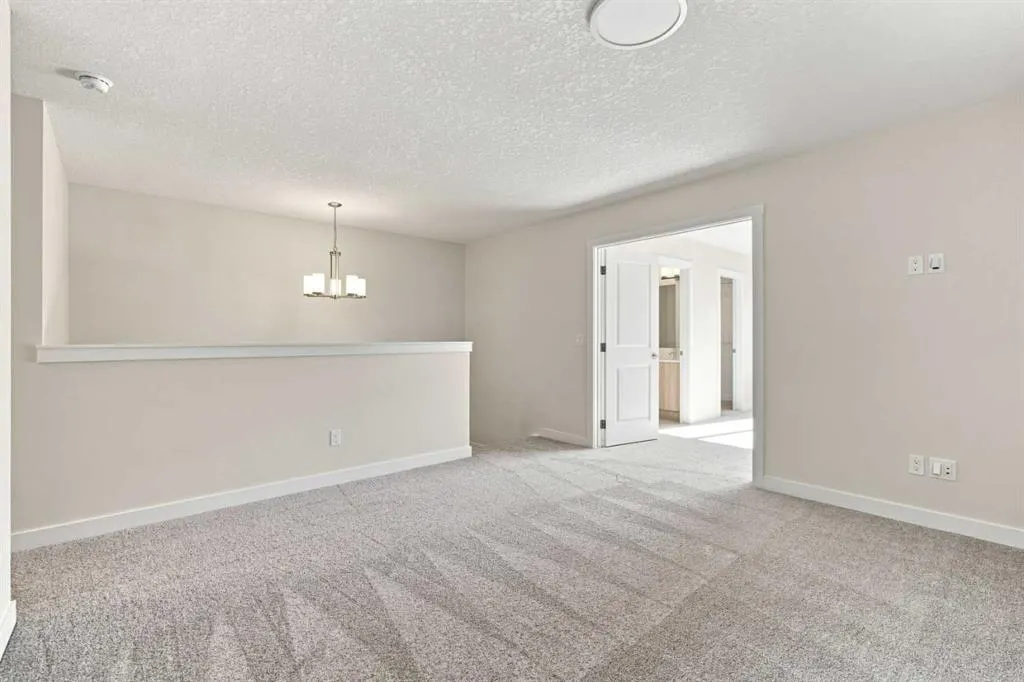 76 Buffaloberry Manor SE