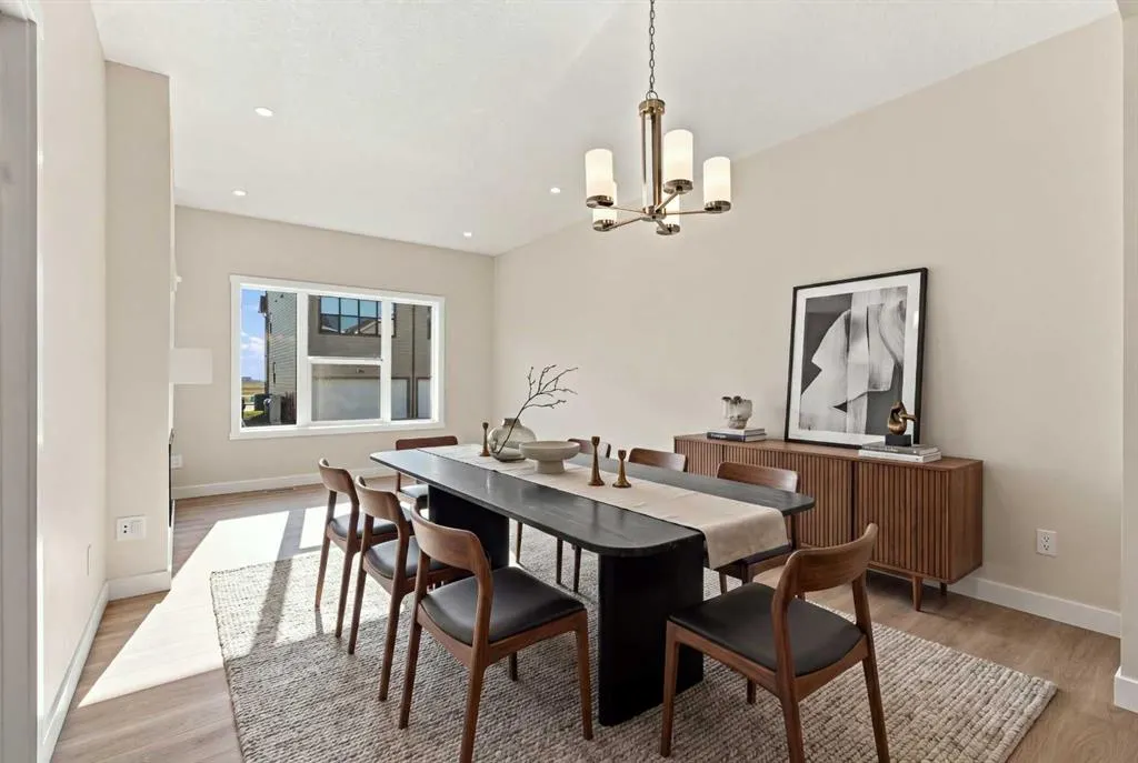 76 Buffaloberry Manor SE