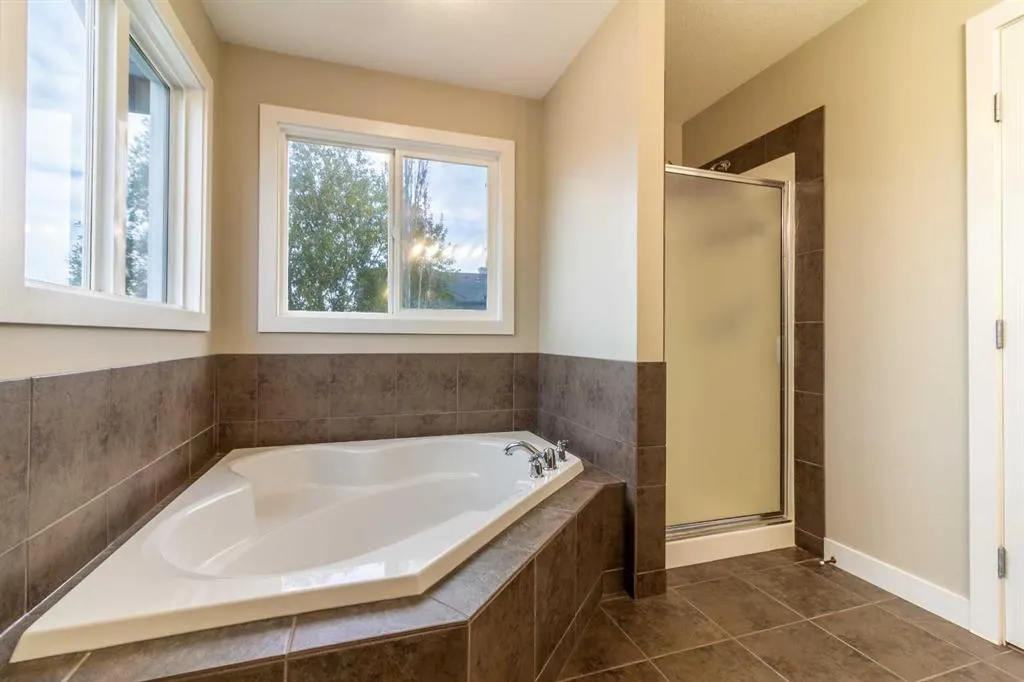 71 Coalbanks Gate W