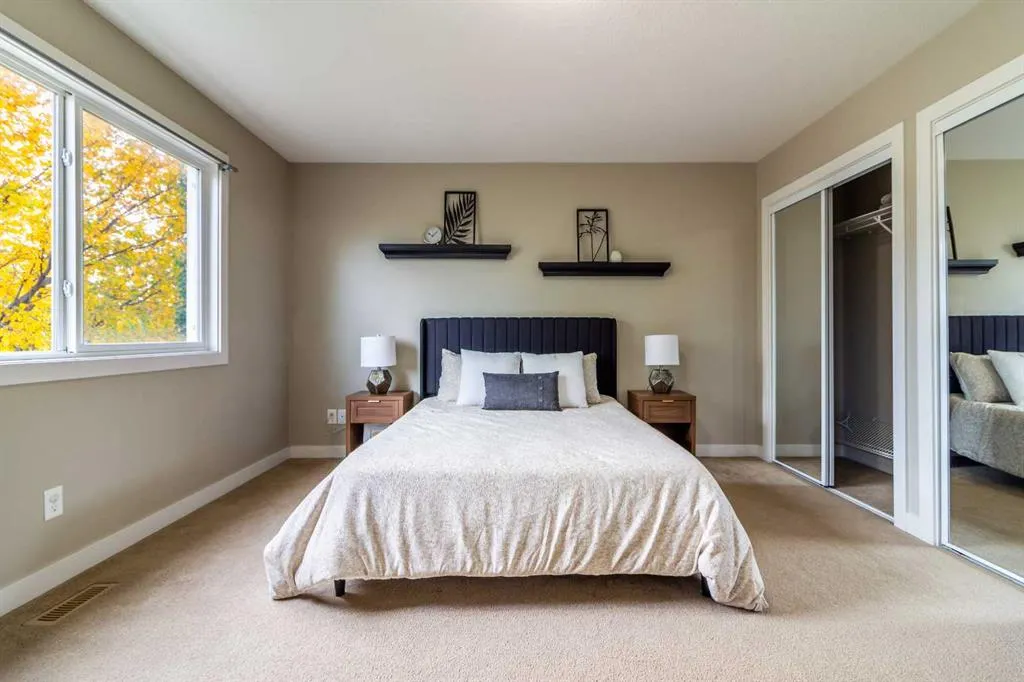 71 Coalbanks Gate W
