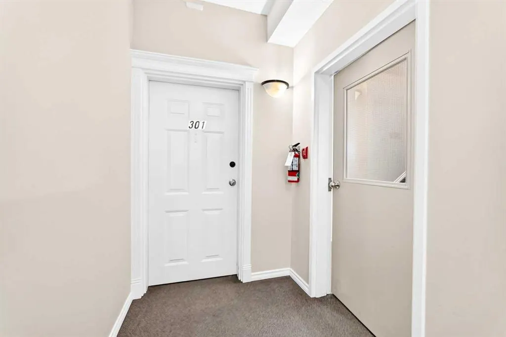 1905 Centre Street NW #301