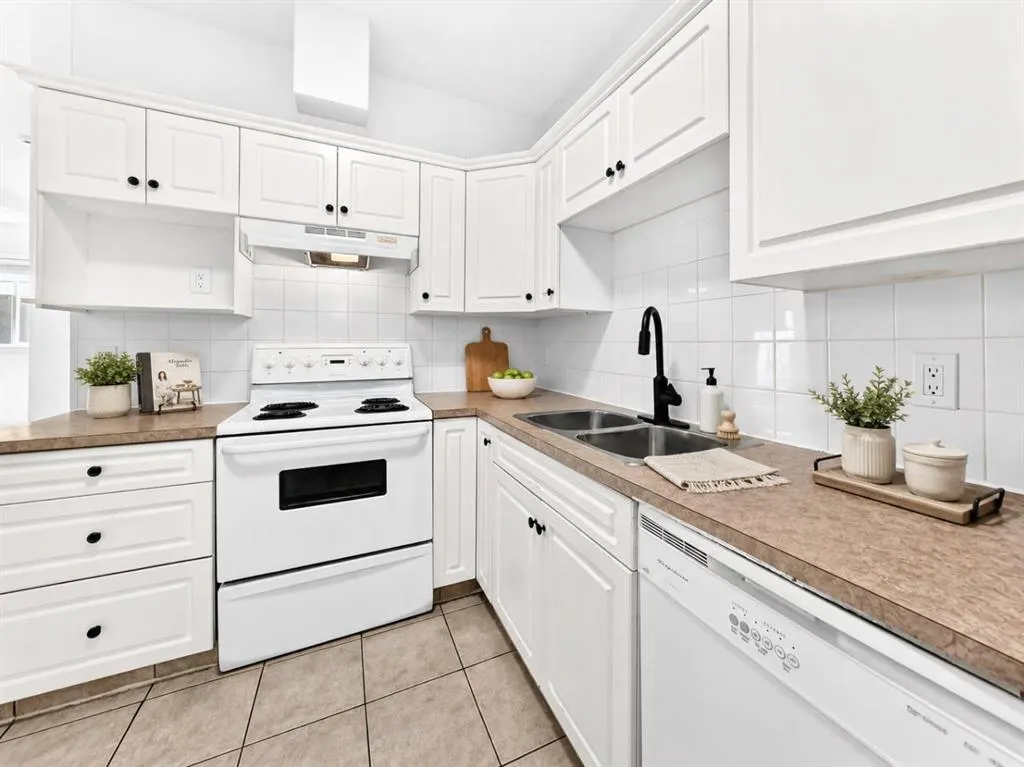 1905 Centre Street NW #301