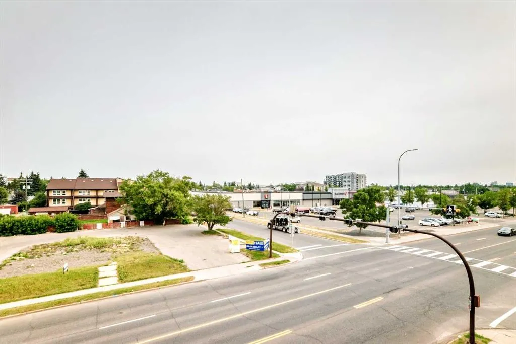 1905 Centre Street NW #301
