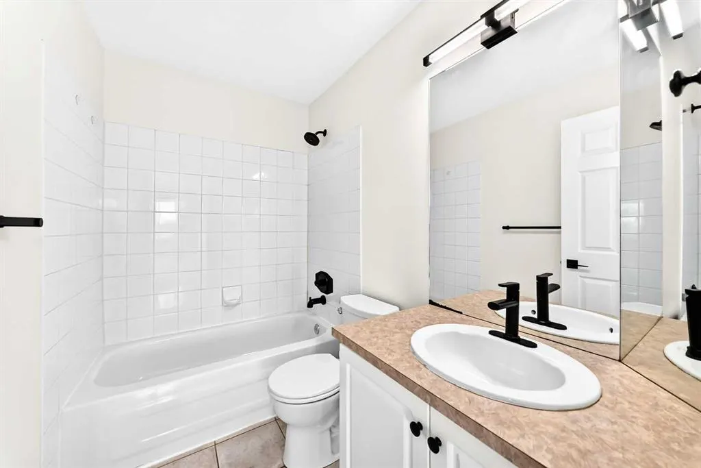 1905 Centre Street NW #301