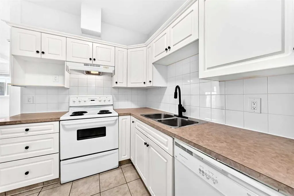 1905 Centre Street NW #301