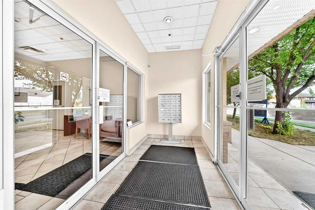 1905 Centre Street NW #301