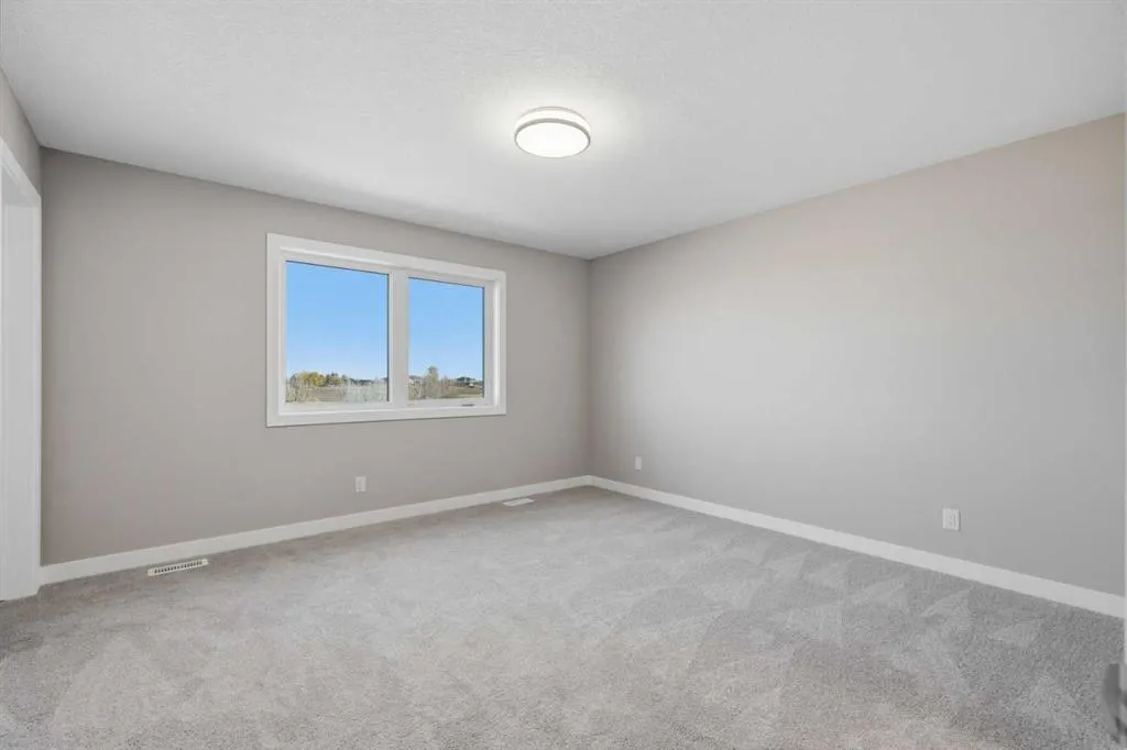 59 Belvedere Crescent SE
