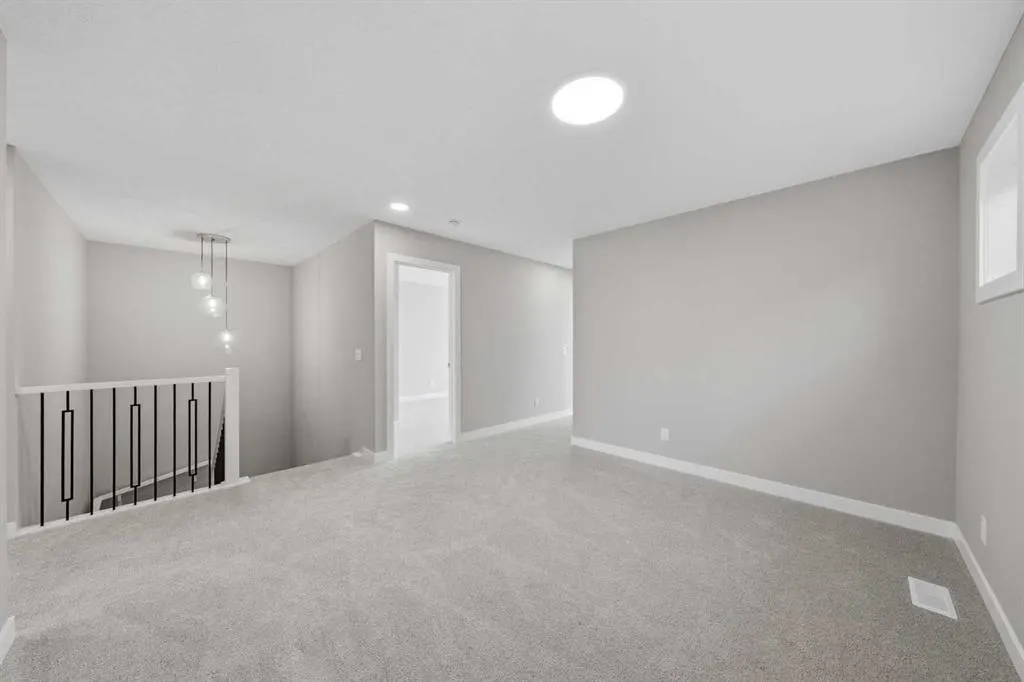 59 Belvedere Crescent SE