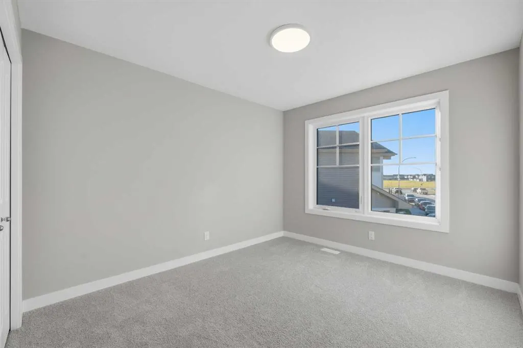 59 Belvedere Crescent SE