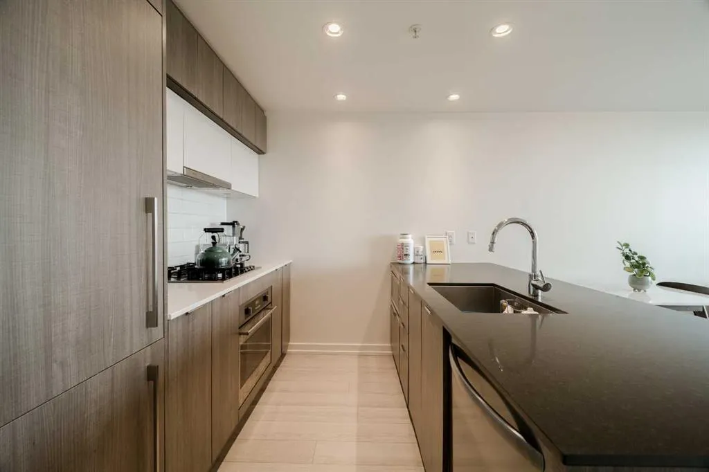 128 2 Street SW #1405