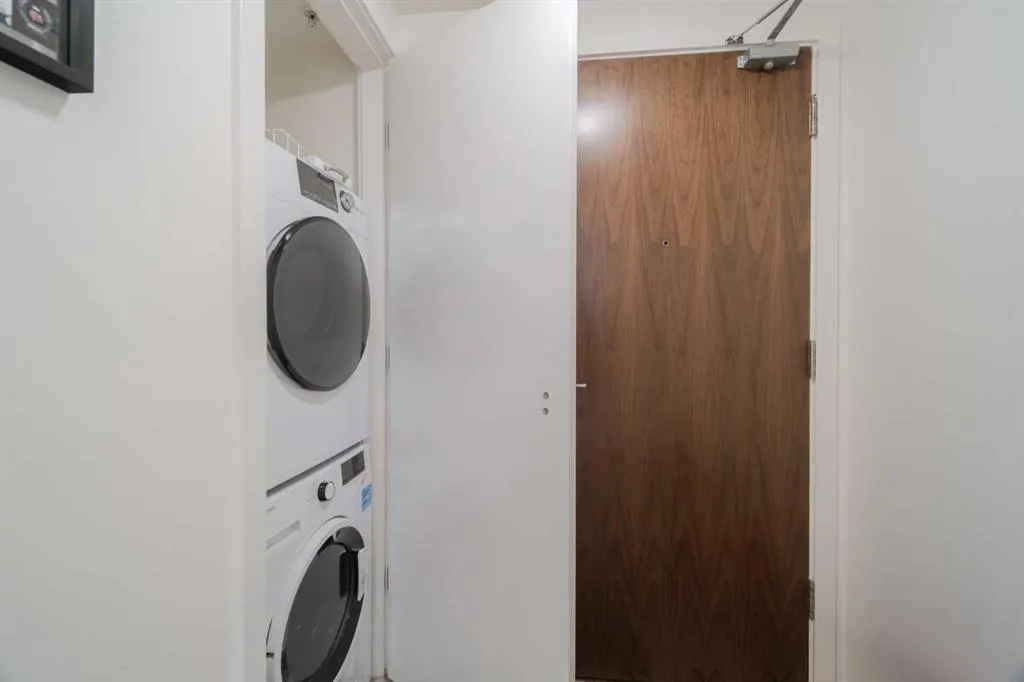 128 2 Street SW #1405