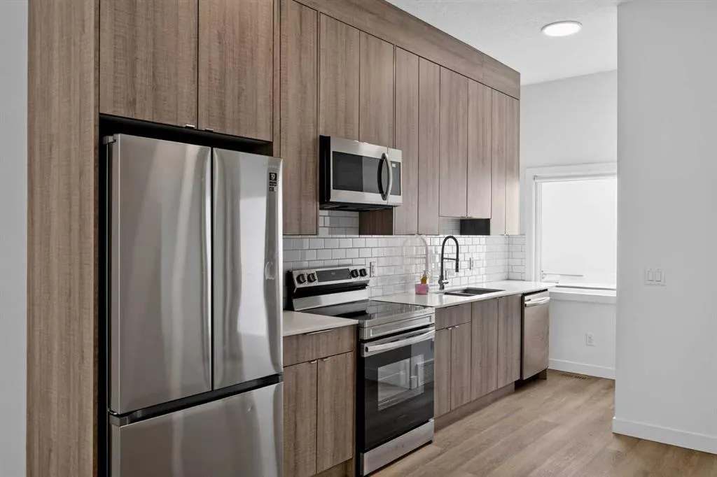 101 Panatella Square NW #202
