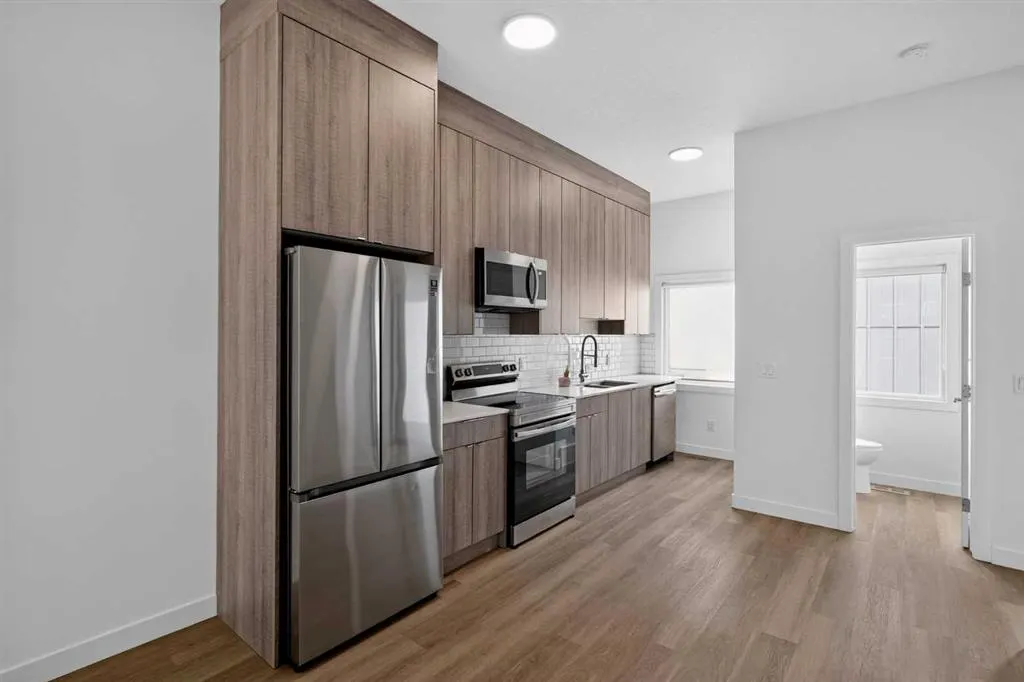 101 Panatella Square NW #202