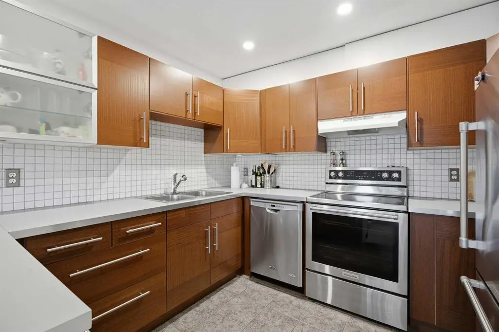 3015 51 Street SW #24