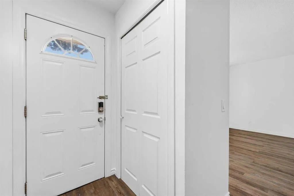 120 Whitefield Drive NE