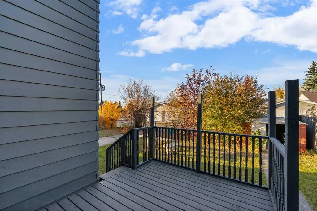 120 Whitefield Drive NE